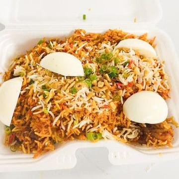 チキンビリヤニ(chicken biryani)