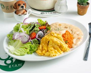 オムライスセット クラムチャウダー(サラダ+スープ付)