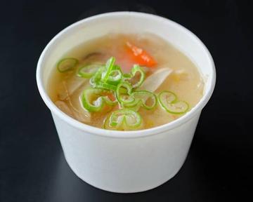 野菜たっぷり豚汁