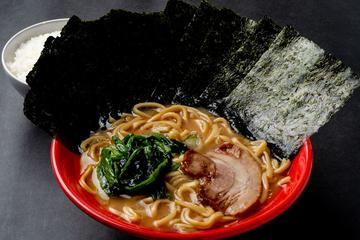 醤油豚骨ラーメン家系MAX~半ライス~