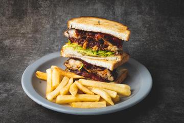 ジャークチキンサンドイッチ Jerk Chicken Sandwich