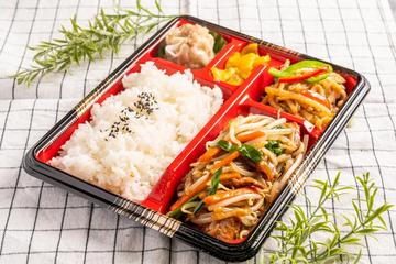 レバニラ弁当