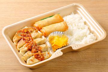 餃子弁当(ピリ辛ネギ)
