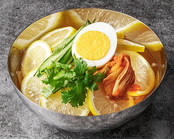 名物:盛岡式自家製檸檬冷麺(パクチー)