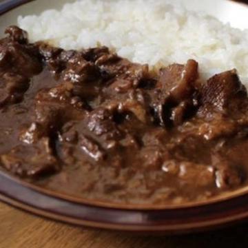 期間限定価格 国産牛すじカレー