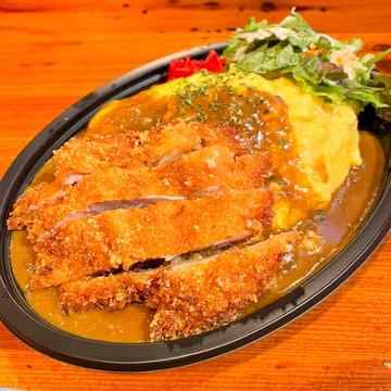 チキンカツカレーオムライス