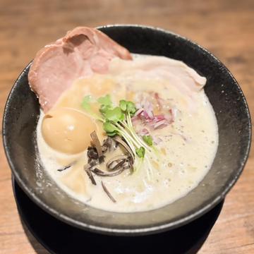特製鶏白湯ラーメン