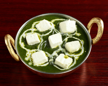 ほうれん草 パニール カレー sag paneer