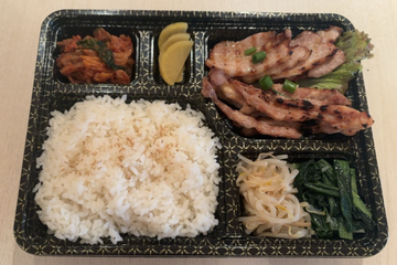 とりとんハーフ弁当