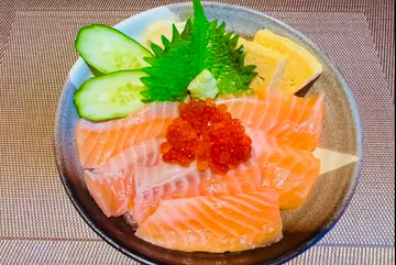 国産サーモン＆イクラの海鮮丼