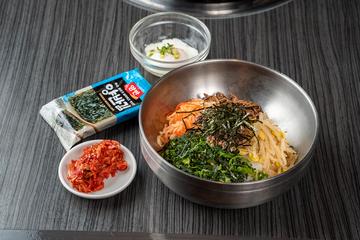ビビンバ弁当(韓国のりつき)