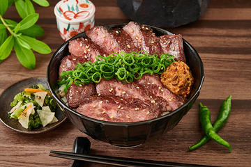 熟成ハラミ ねき塩だれどんぶり