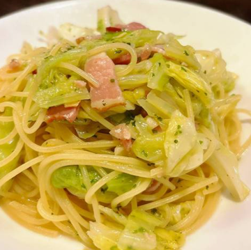 ベーコンと季節野菜のペペロンチーノスパゲッティ