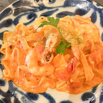海老のトマトクリームパスタ