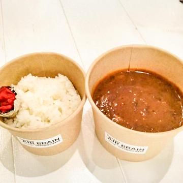 牛すじカレーとお惣菜のセット