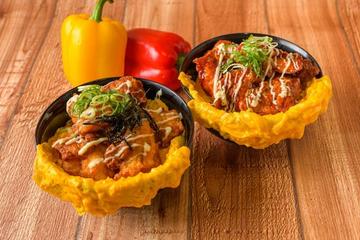 日韓セット！(和風醤油オム玉唐揚丼+ヤンニョムオム玉唐揚丼)