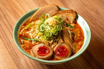 煮卵濃厚辛味噌らぁ麺