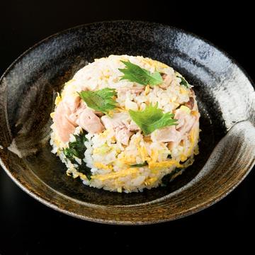 大葉鶏チャーハン Fried Rice with Chicken and Shiso Leaf