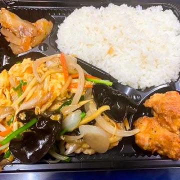 きくらげ玉子弁当 Cloud Ears and Eggs Bento Box