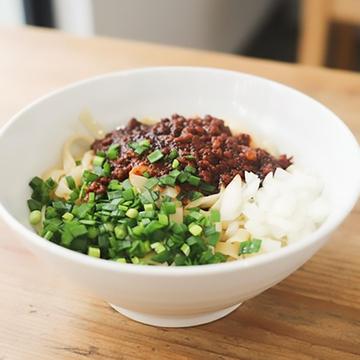 にらジャージャー麺