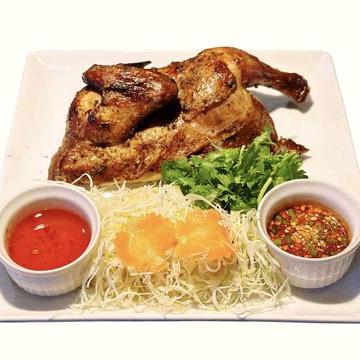 タイ風焼き鳥(半身) ()/ Grilled Chicken (Haft)