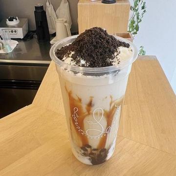 オレオ黑糖タピオカ ジャスミンクリーム