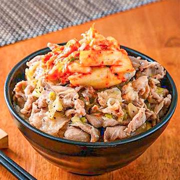 秘伝の極旨塩ダレにんにくキムチ豚丼(豚肉200g)