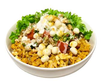 モッツァレラパールのカレーシーザーサラダ丼