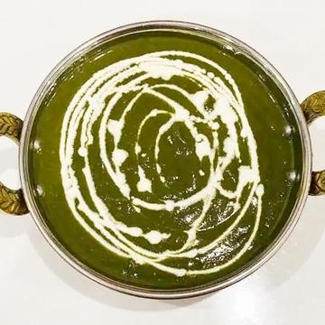 【ナンバー2！人気の商品！】ほうれん草チキンカレー Spinach Chicken Curry