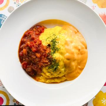 フワトロタマゴのオムライス～ミートソース+チーズソース～