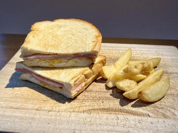 ベーコンチーズサンド BACON ＆ CHEESE SANDWICH [No sides included]