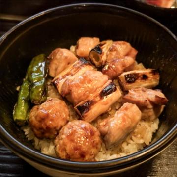 炭火焼鳥丼