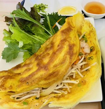 ベトナム風お好み焼き バインセオ Bnh xo tm tht