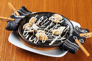 イカ墨のパスタパエリア
