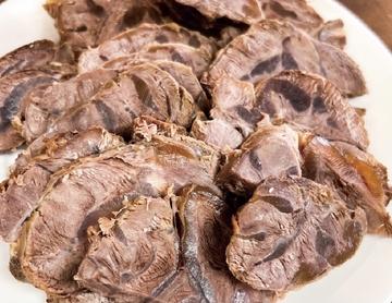 牛スネ肉