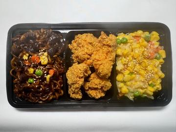 韓国屋台3種セット ジャージャーラーメン+選べるチキン+バターコーン