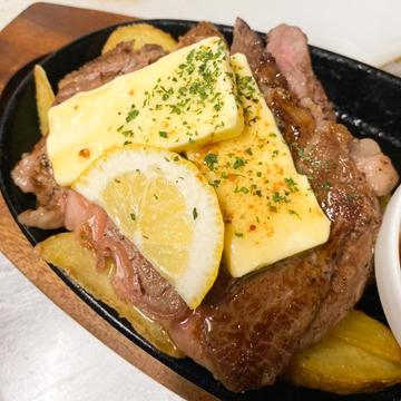 穀物牛ステーキ
