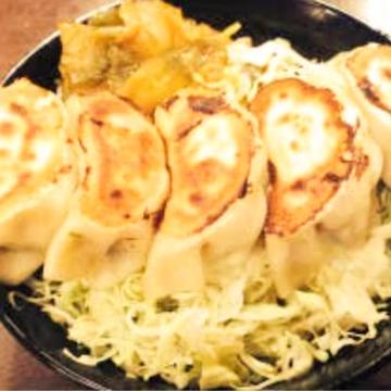 名物！大餃子丼