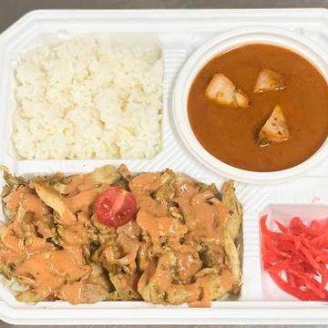 ケバブカレー弁当 KEBAB CURRY BENTO BOX