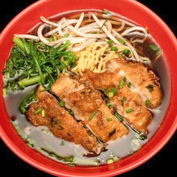漢方味煮鶏肉ラーメン