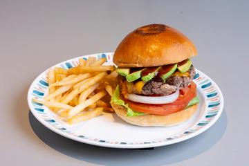 アボカドチーズバーガー