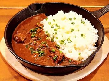 シンプルな牛スジカレー