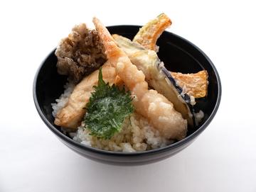 そば粉を使ったサクッと上天丼