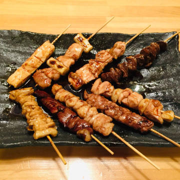 焼き鳥9本盛り合わせ(たれ)