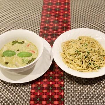 グリーンカレーチョウミン Green Curry Chow Mein