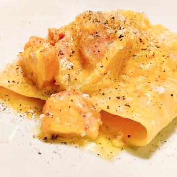 パッケリのカルボナーラ Mサイズ