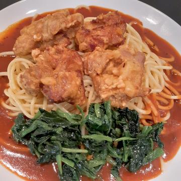 唐揚げほうれん草のせあんかけスパ