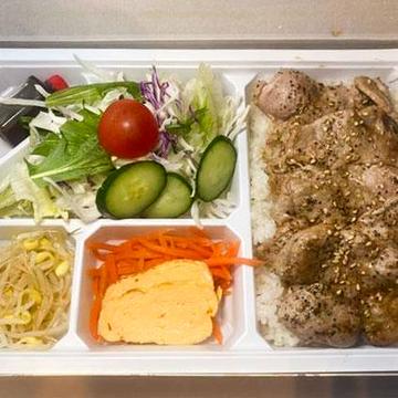 豚肩ロース弁当 Pork Shoulder Loin Bento Box