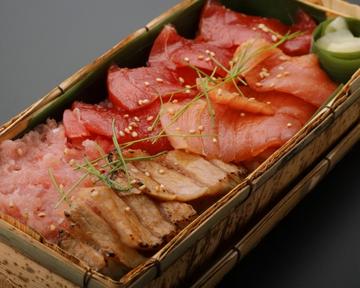 極上漬け天然本まぐろちらし弁当(竹箱)1人前