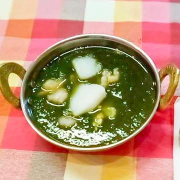 サグシーフードカレー/Sag Seafood Curry